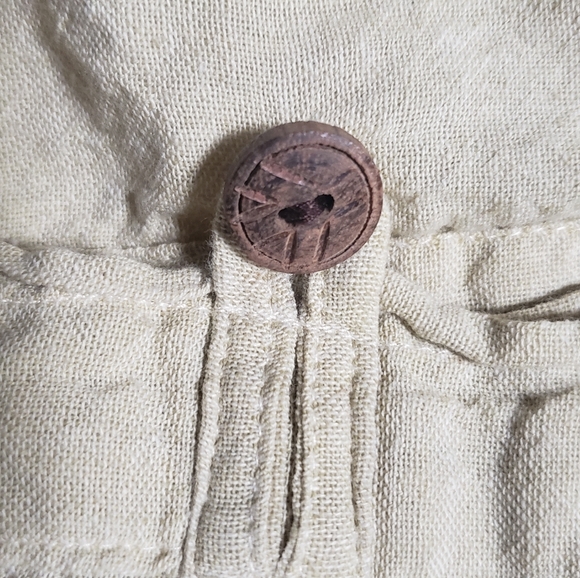 Ark Imports Men's khaki shirt. 100% cotton. Made in Nepal - Picture 4 of 6